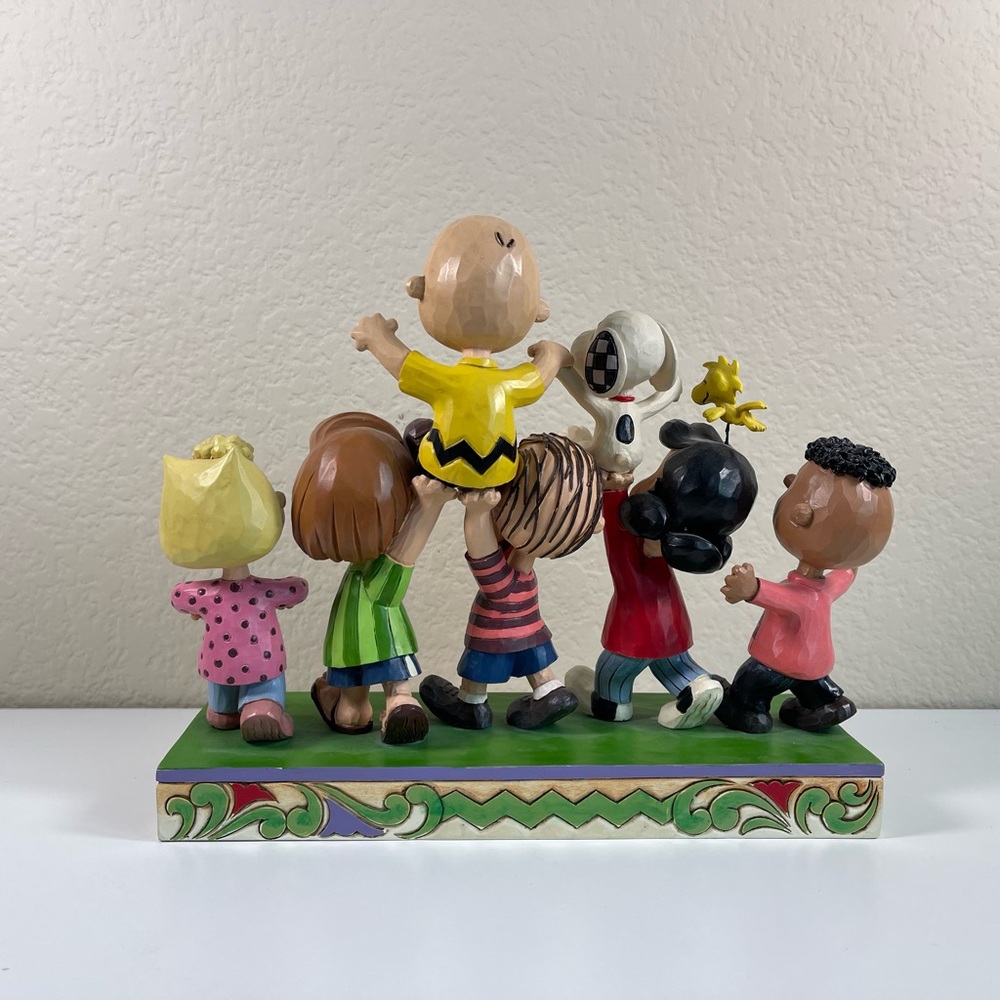 NWT Peanuts Character Figurine “A Grand Celebration” by Jim Shore - Picture 6 of 12